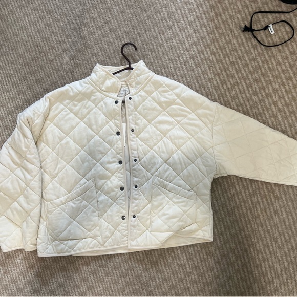 Soft quilted sweater jacket - Picture 2 of 3
